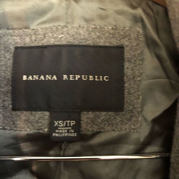 BANANA REPUBLIC Wool Blend Grey Winter Pea Coat Sz XS - Picture 6 of 6